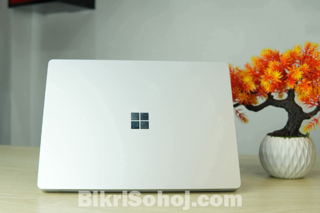 Surface Laptop 4 intel i5 11th Gen 2k Touch Screen Display